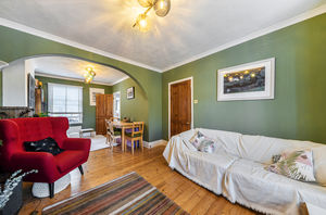 Lounge and dining- click for photo gallery